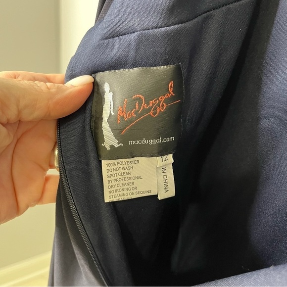 Mac Duggal Ruched Deep V Neck Gown Sleeveless Dress Leg Slit Navy Blue Size 12 - Picture 11 of 11